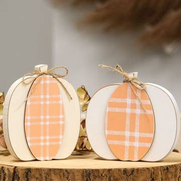 Wood Plaid Pumpkin Sitter